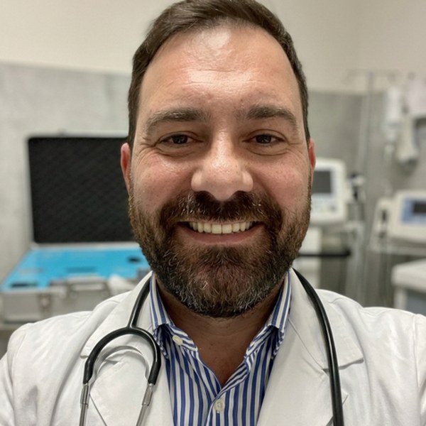 Dott. Domenico Bruno Pagano, anestesista e specialista in terapia del dolore e ossigeno-ozono terapia a Segrate, Milano